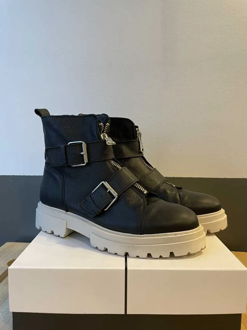 AVARI BOOTS BLACK LEATHER re:vita